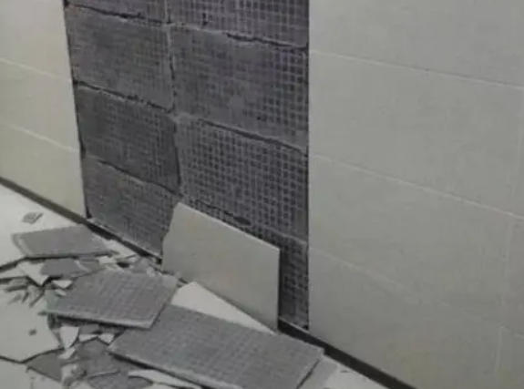 云县瓷砖空鼓维修公司分享下云县墙砖松动维修的知识
